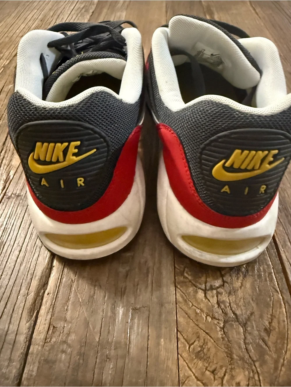 Nike Air Max Correlate Sneaker